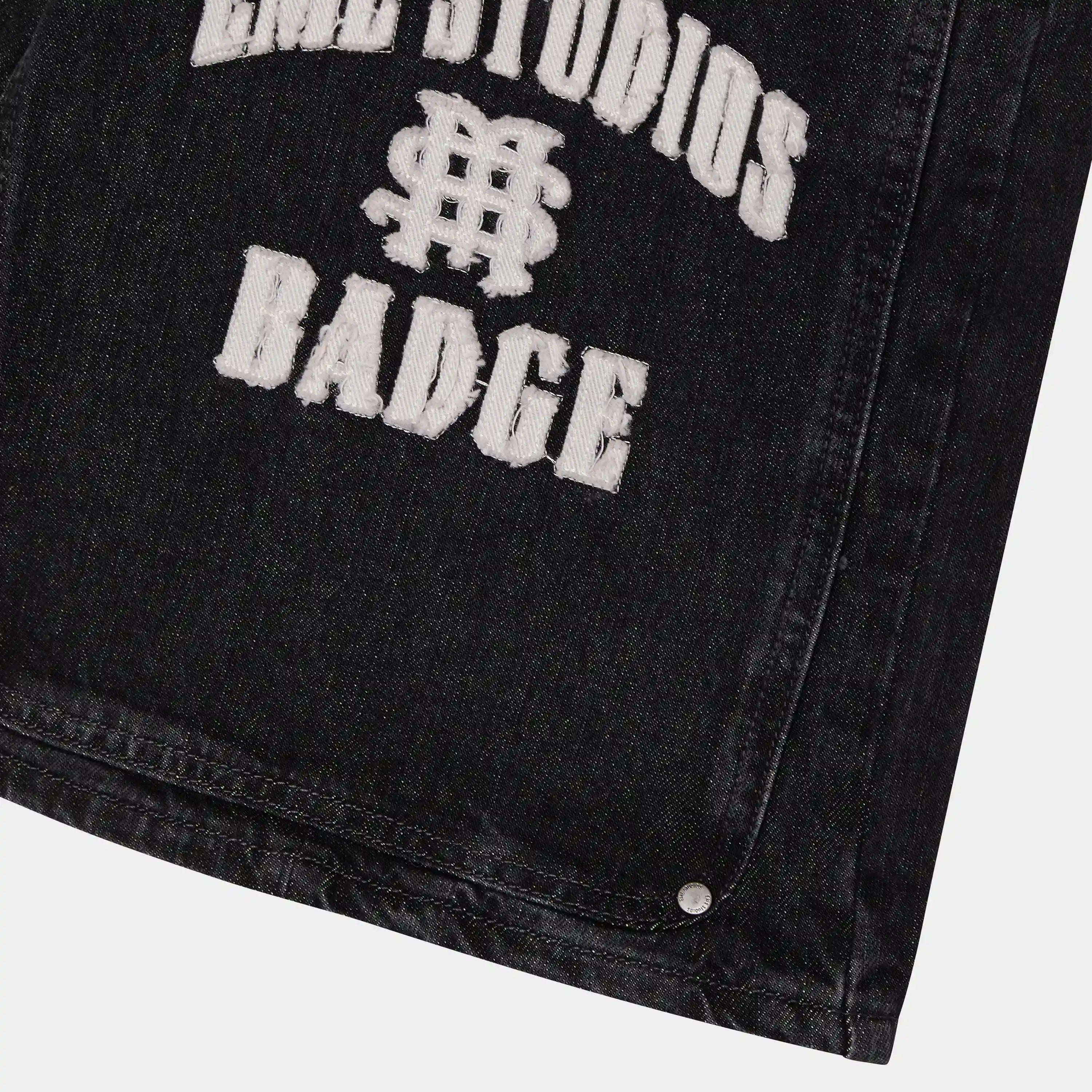 Badge Shadow Jorts Shorts eme