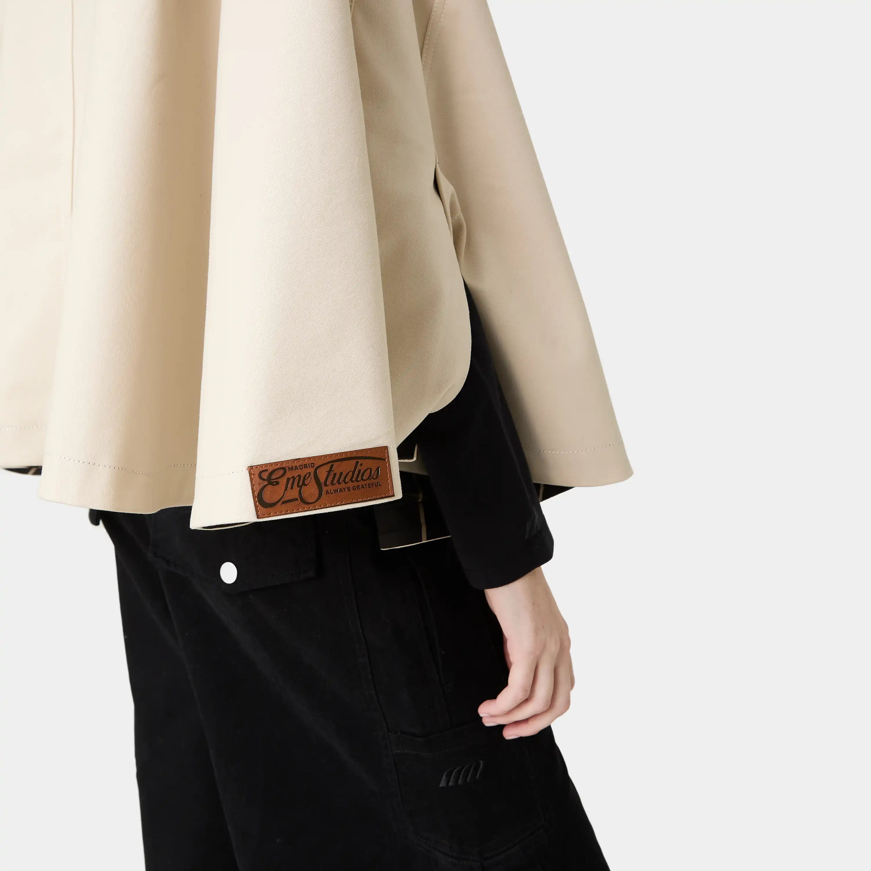 Edra Light Camel Reversible Cape Woman Outerwear Eme Studios