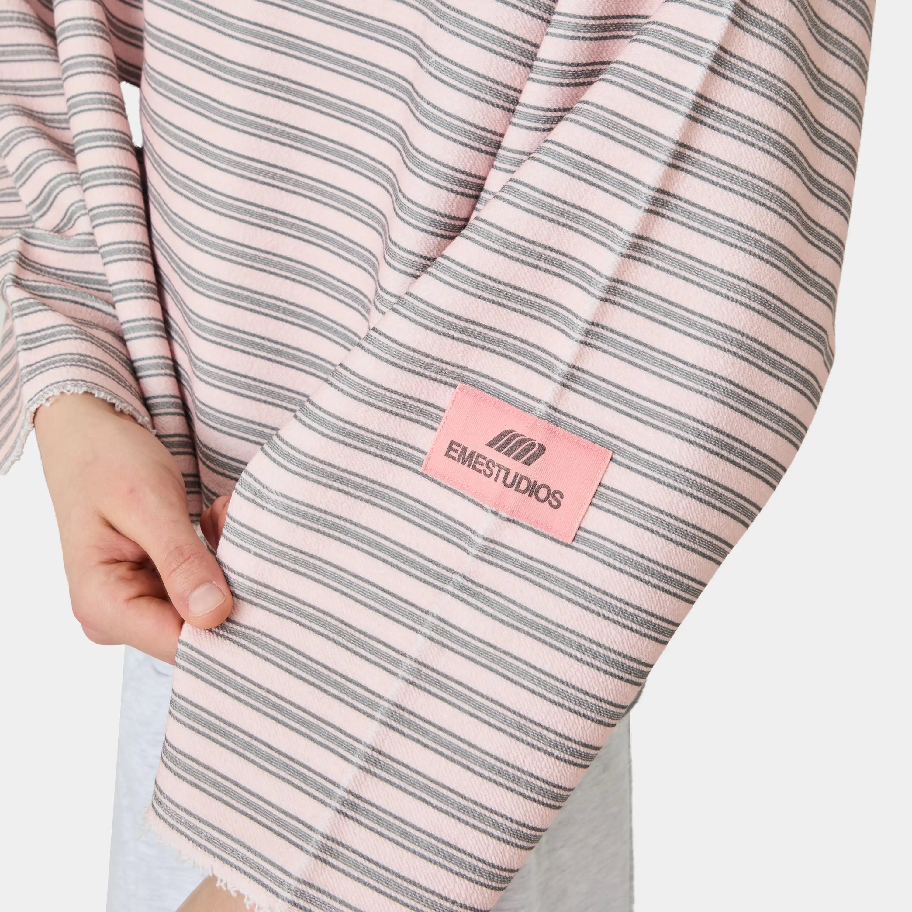Dona Smoky Rose Reverse Crewneck Sweatshirts Eme Studios