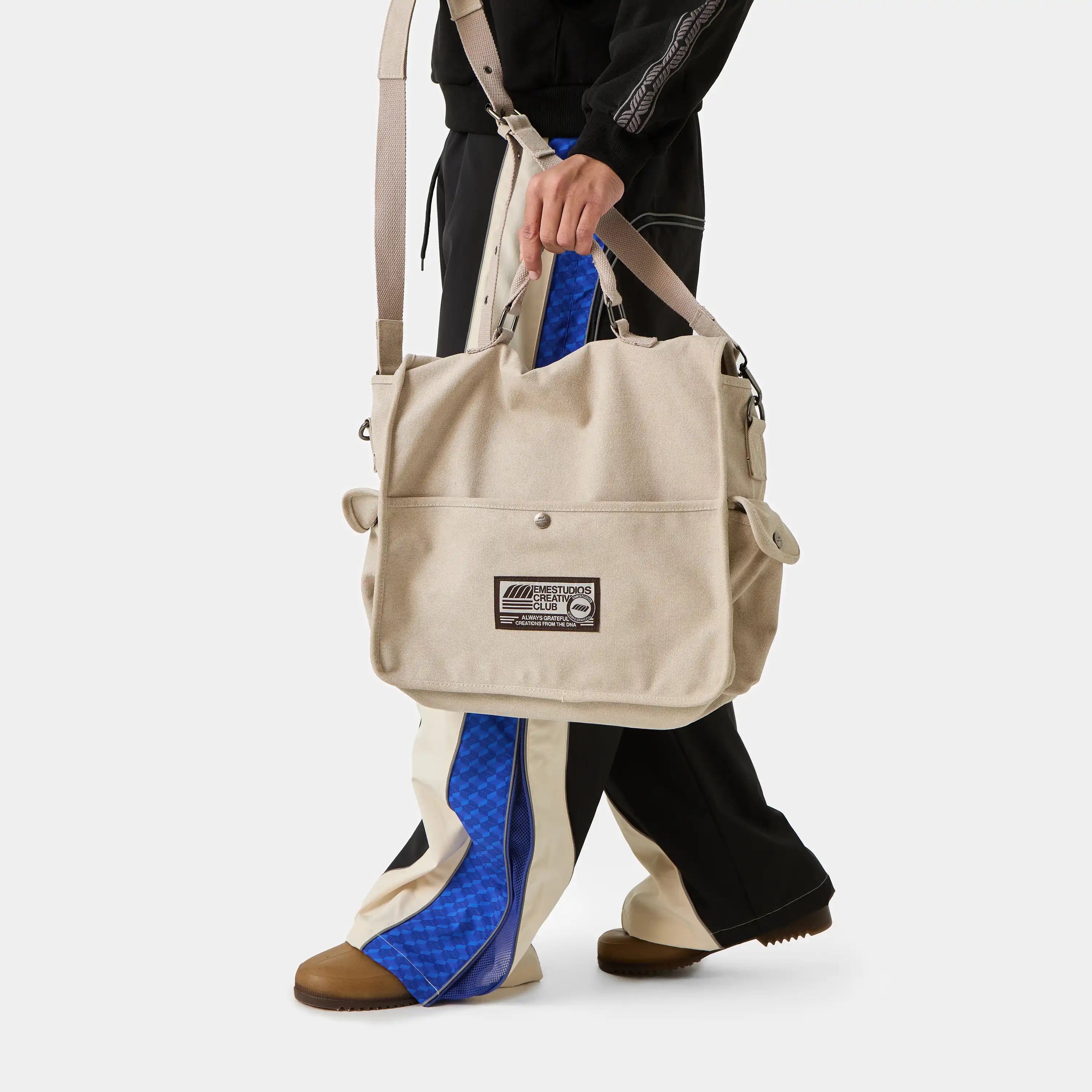 Pat Messenger Bag Accesories Eme Studios