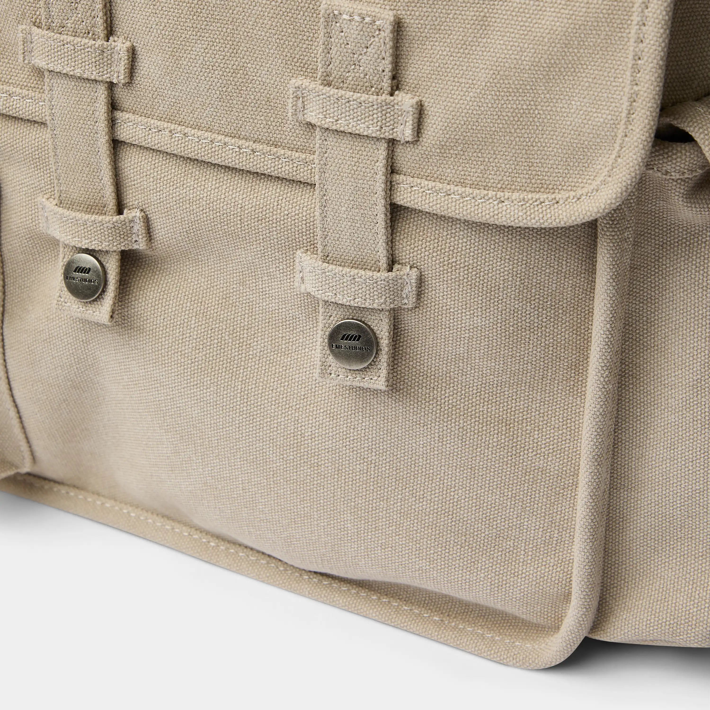 Pat Messenger Bag Accesories Eme Studios