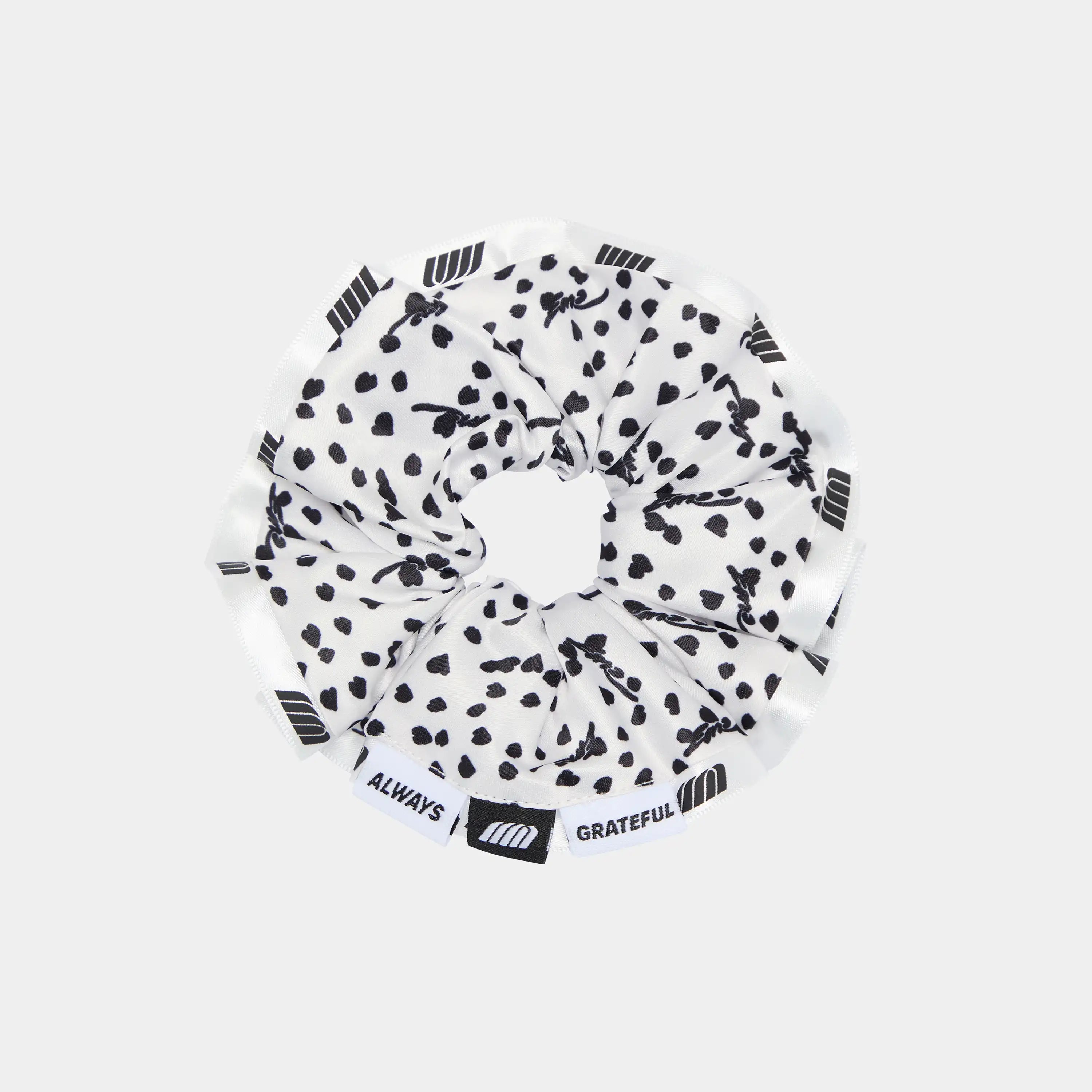 Isabella Pearl Scrunchie Woman Accessories Eme Studios
