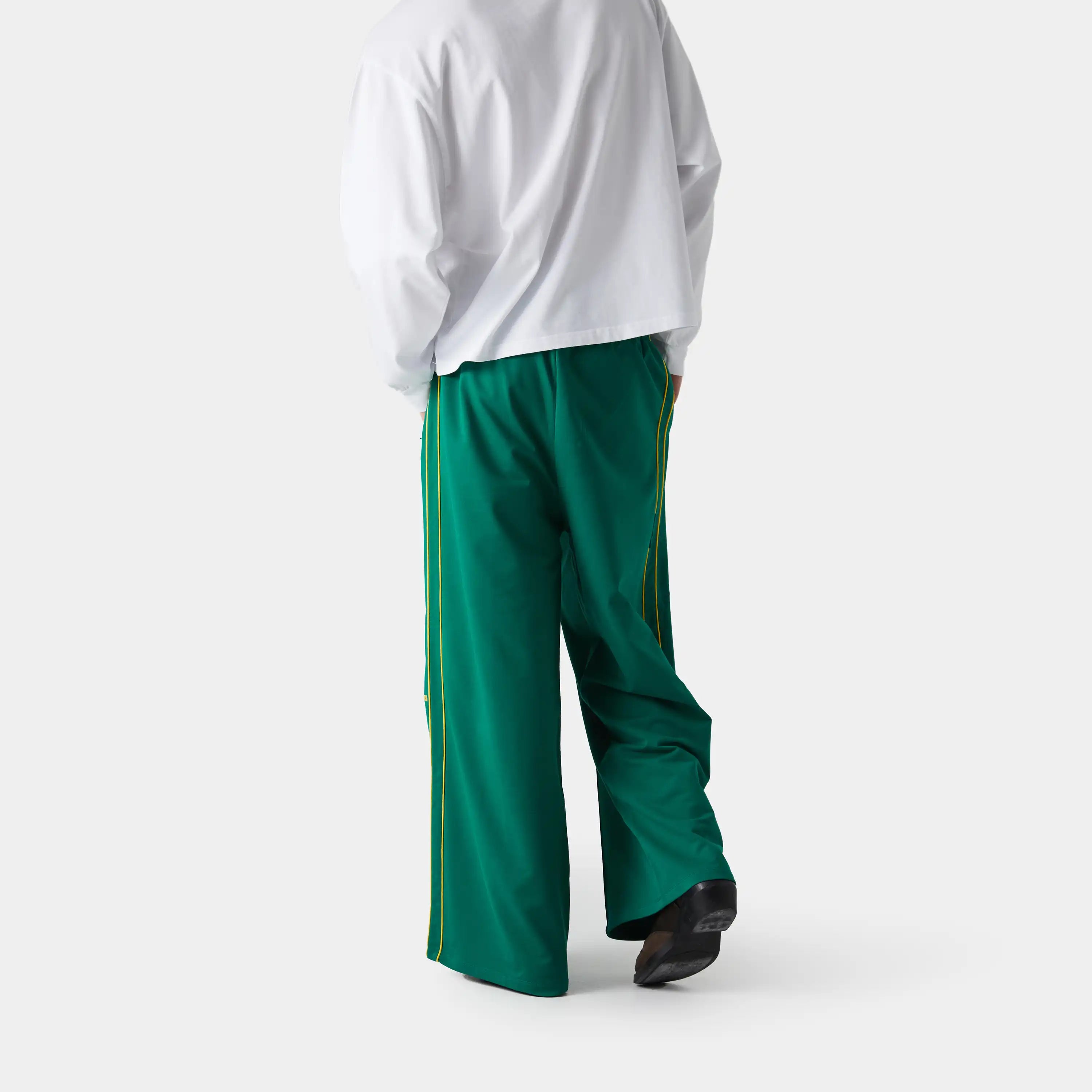 Somm Bossa Baggy Sweatpants Pants eme