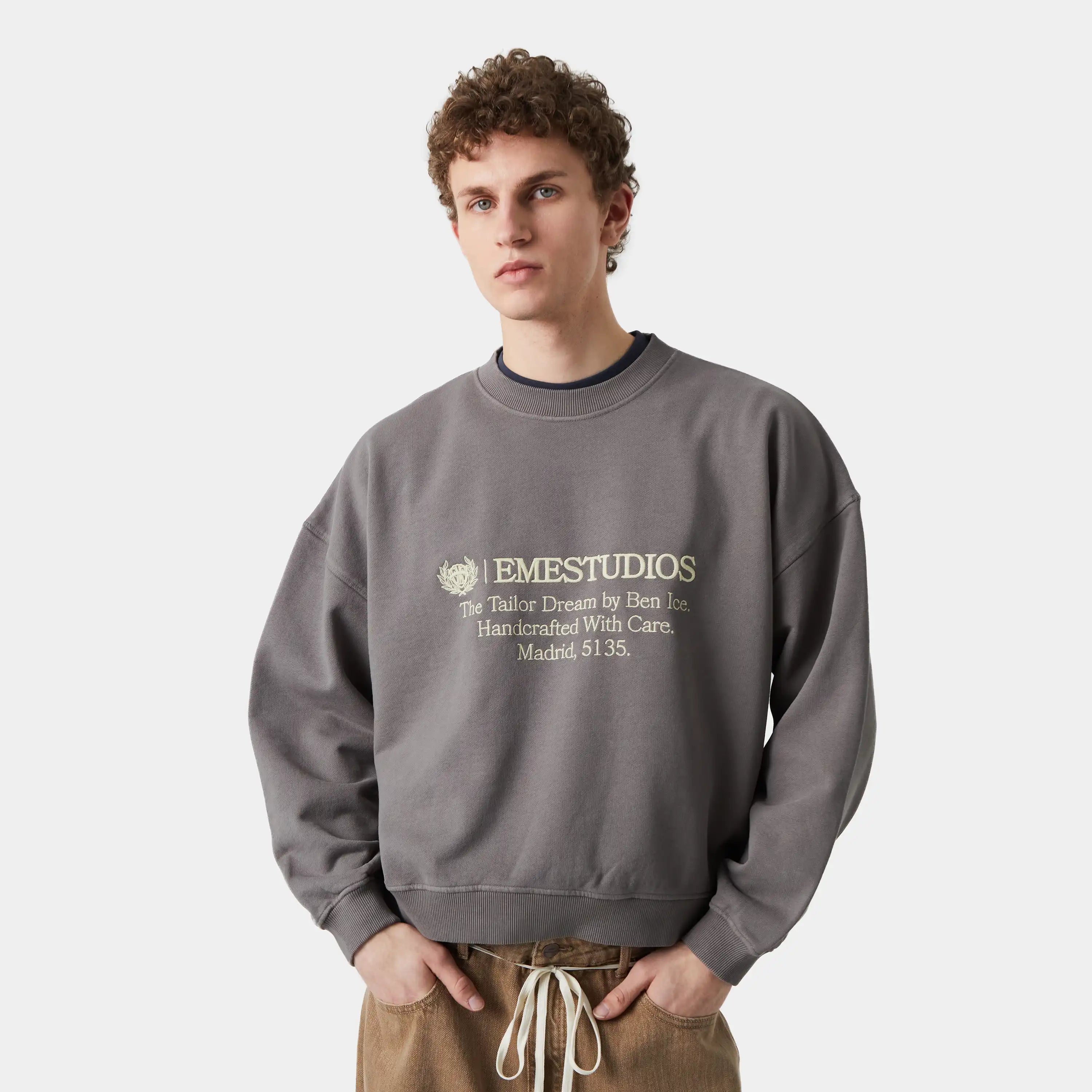 Institution Laurel Oversized Crewneck Sweatshirts eme