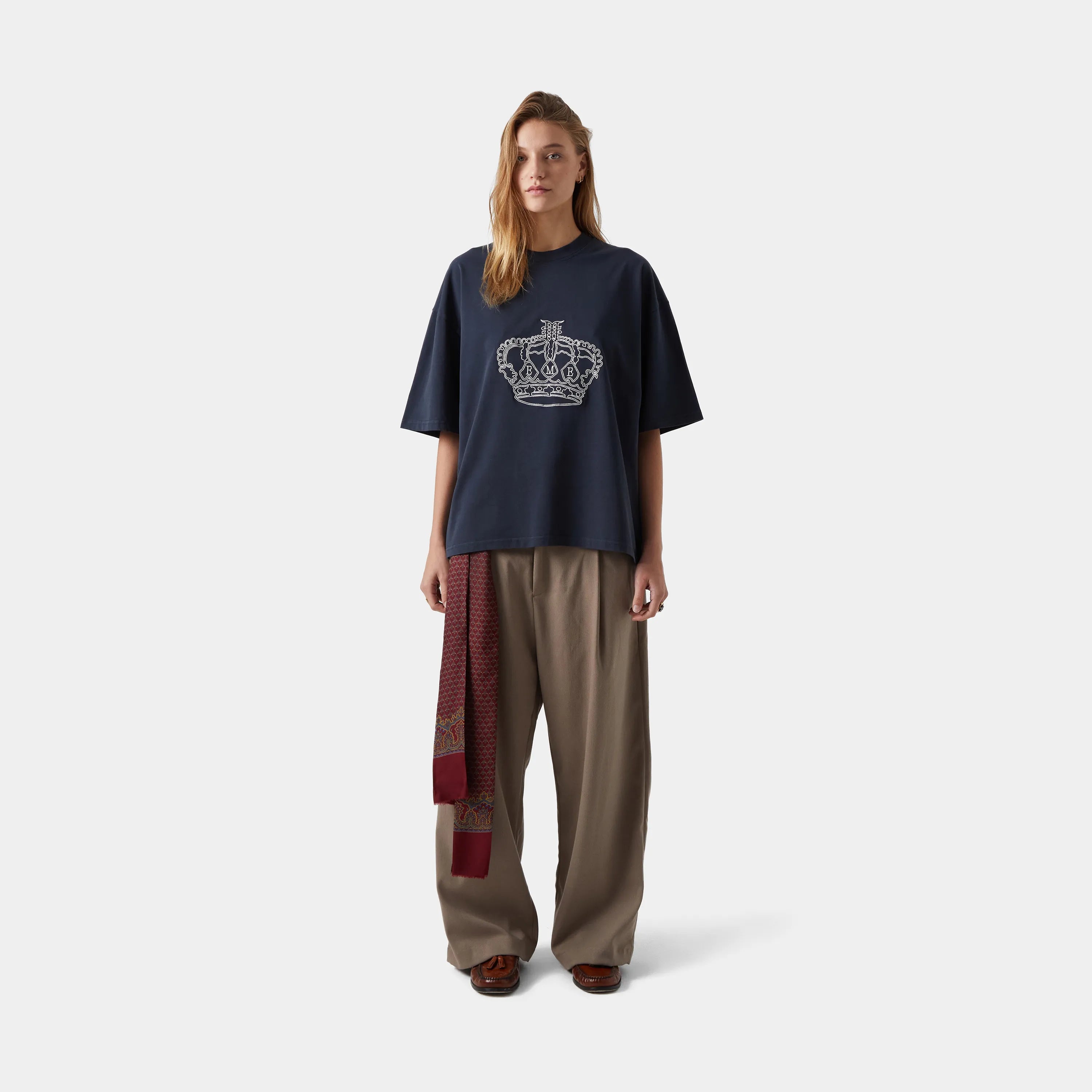 Crown Navy Oversized Tee T-shirts eme