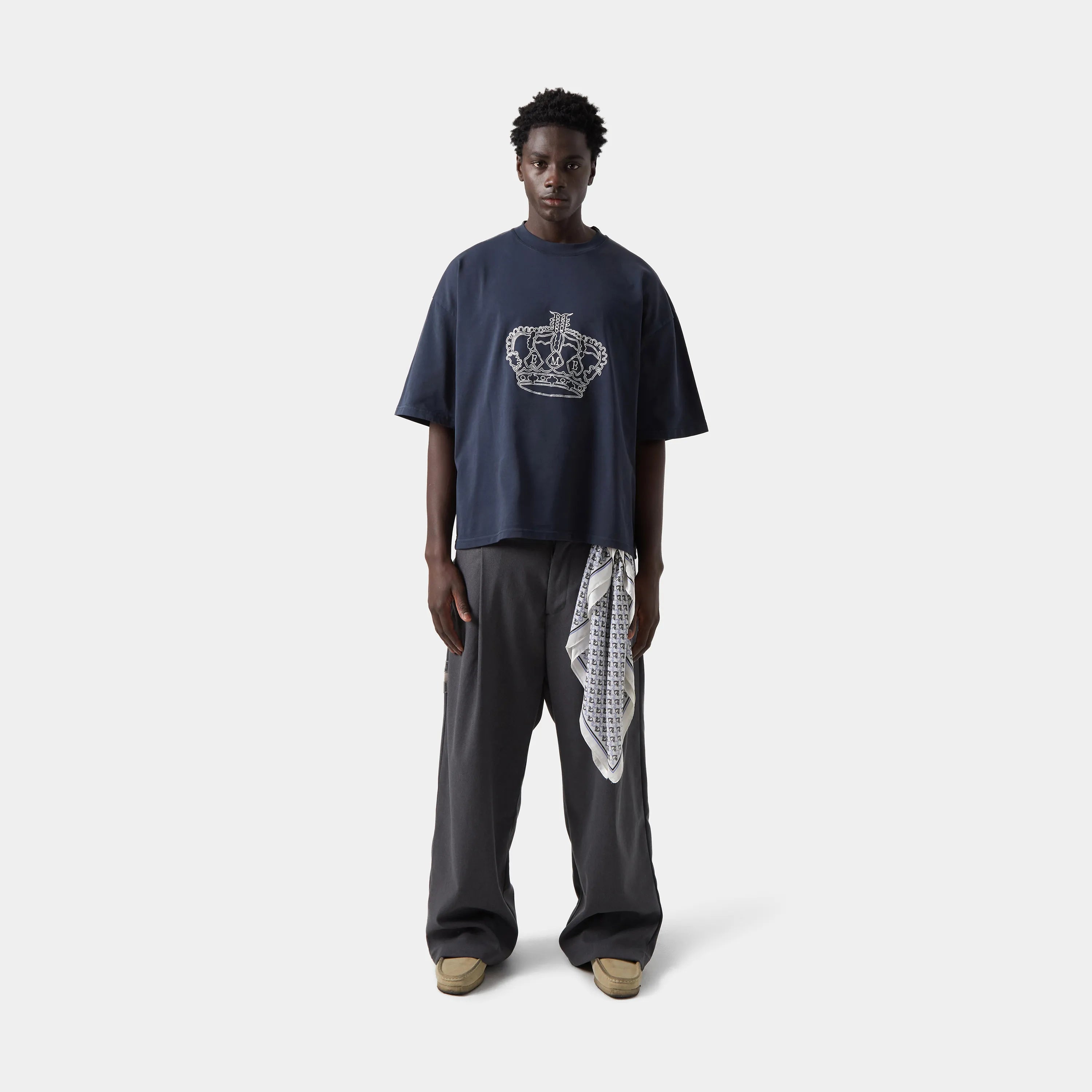Crown Navy Oversized Tee T-shirts eme