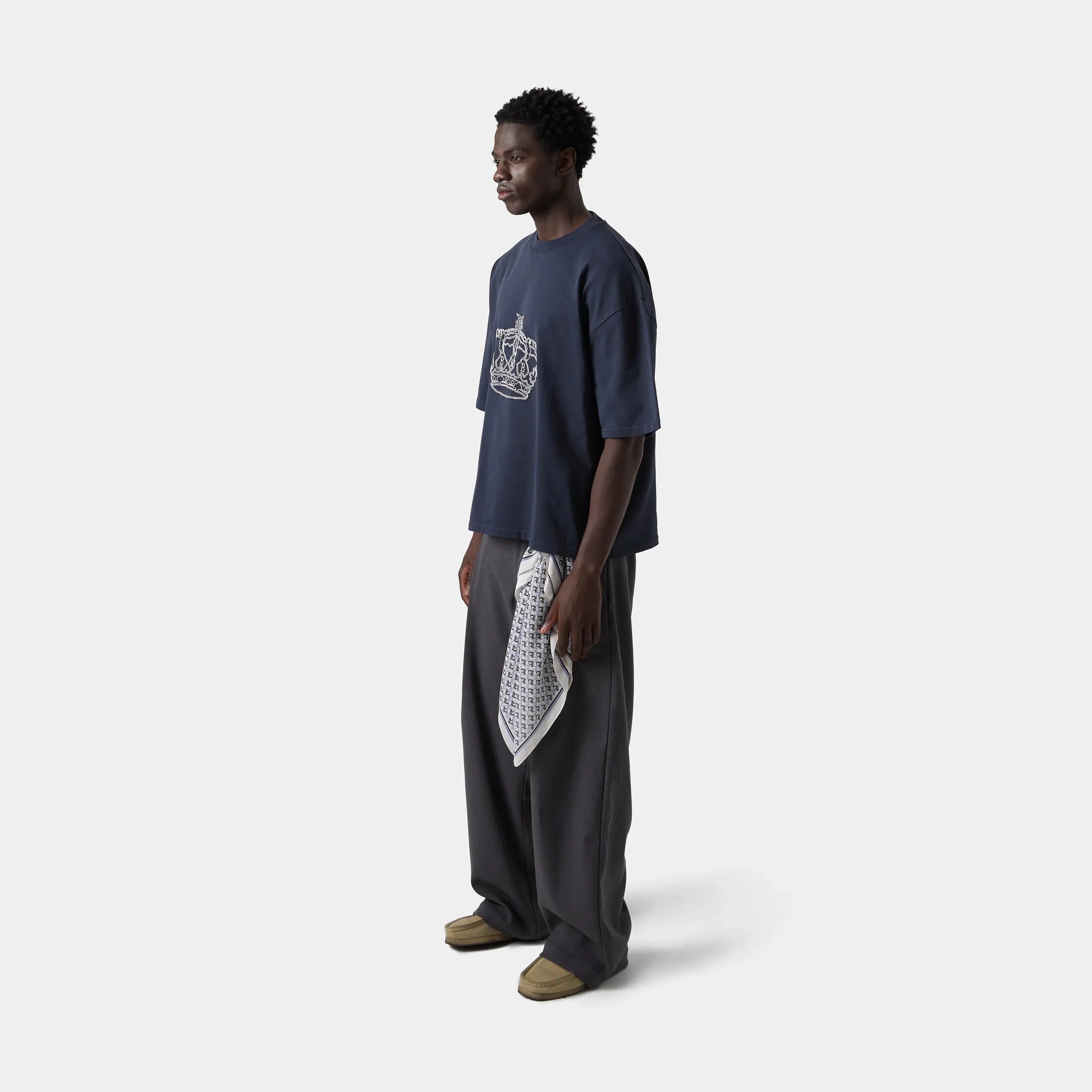 Crown Navy Oversized Tee T-shirts eme