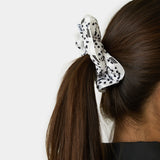Isabella Pearl Scrunchie Woman Accessories Eme Studios
