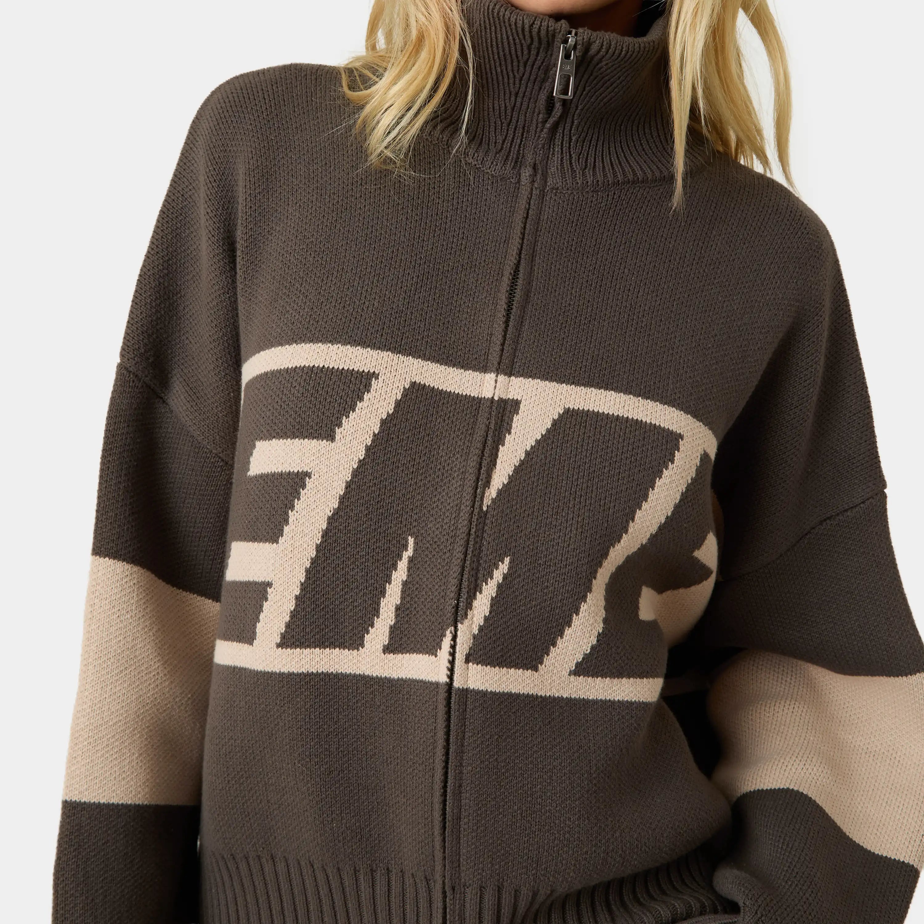 Thrill Falcon Zipper Knit Knitwear eme