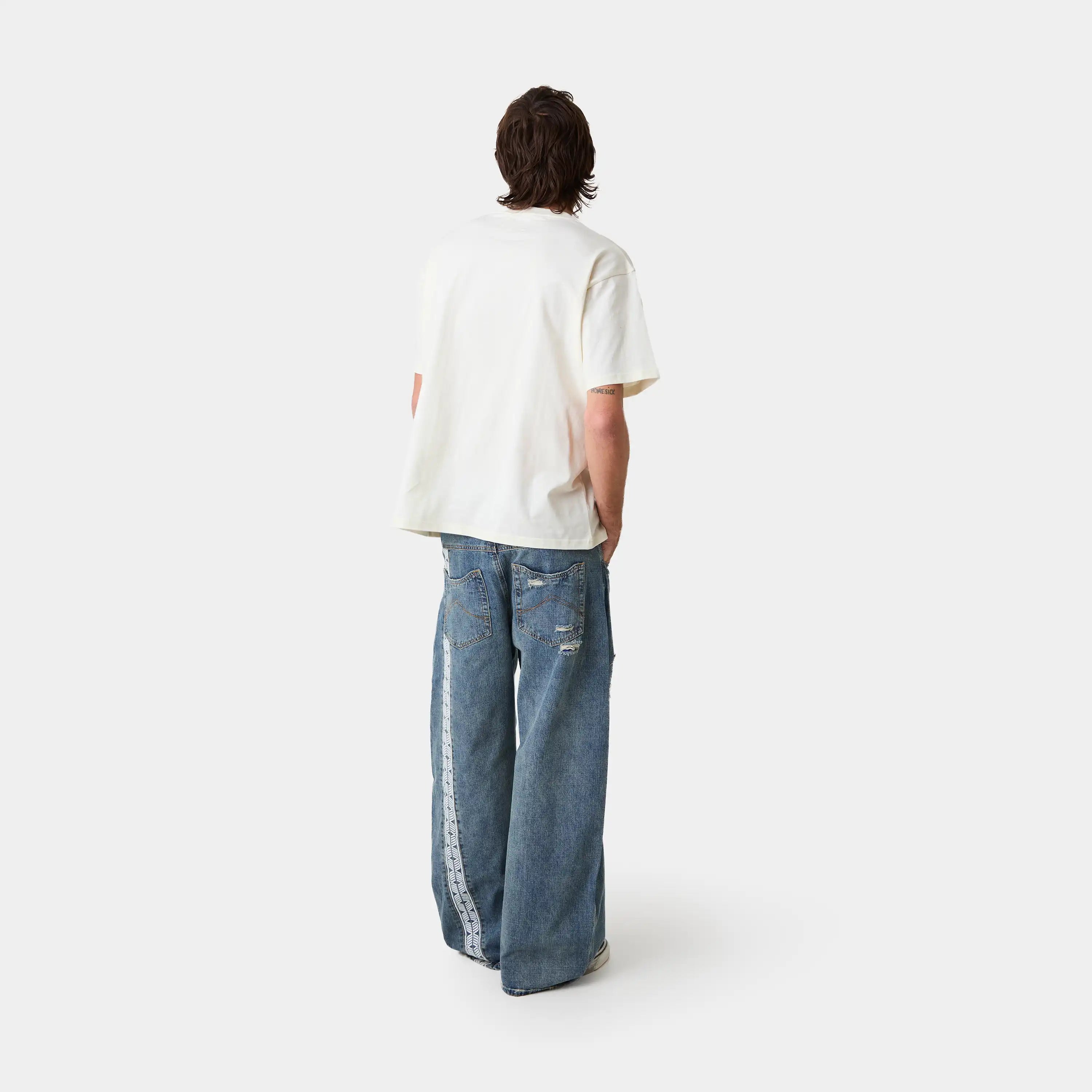 Bled Pearl Regular Tee T-shirts Eme Studios