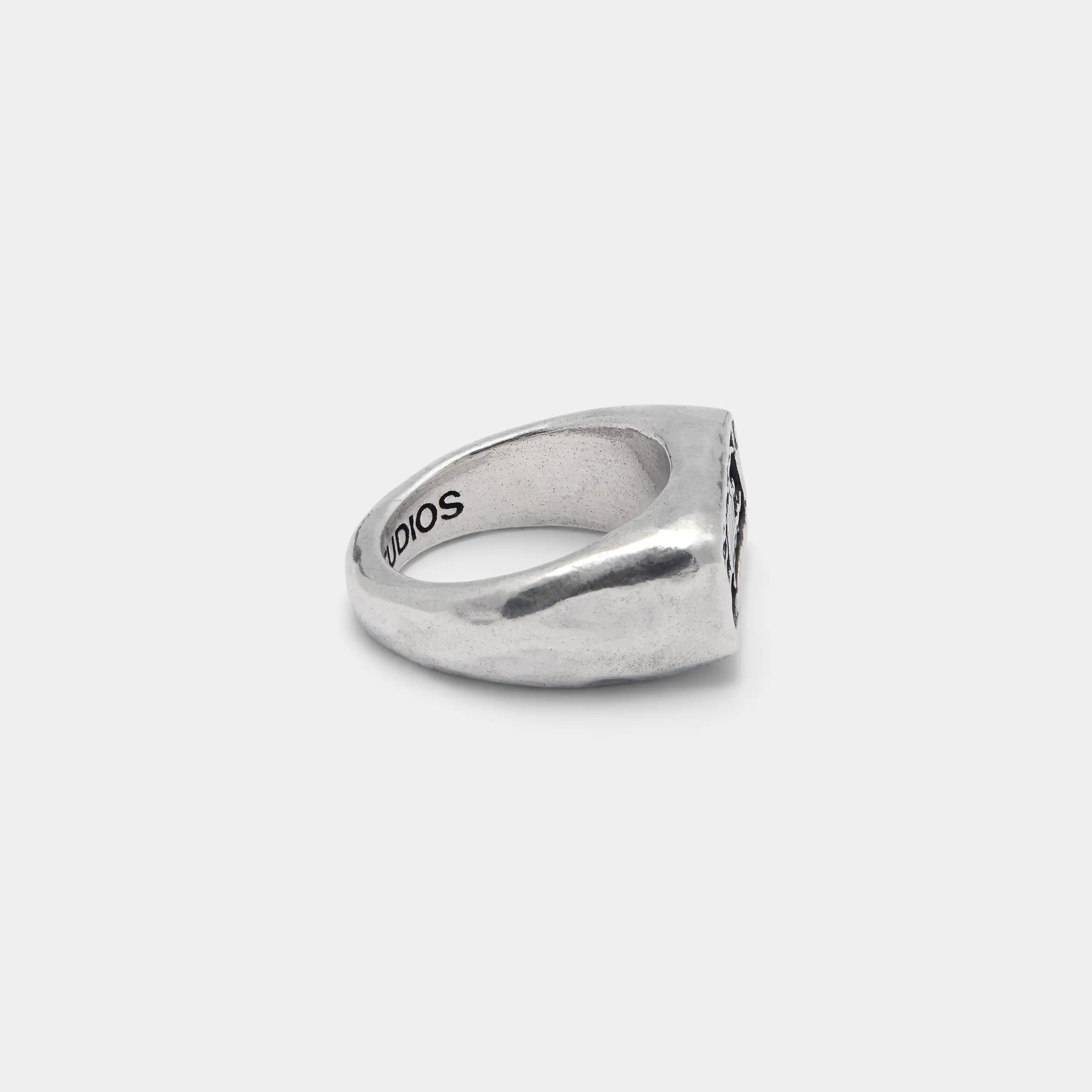 Gross Ag Ring Accesories Eme Studios