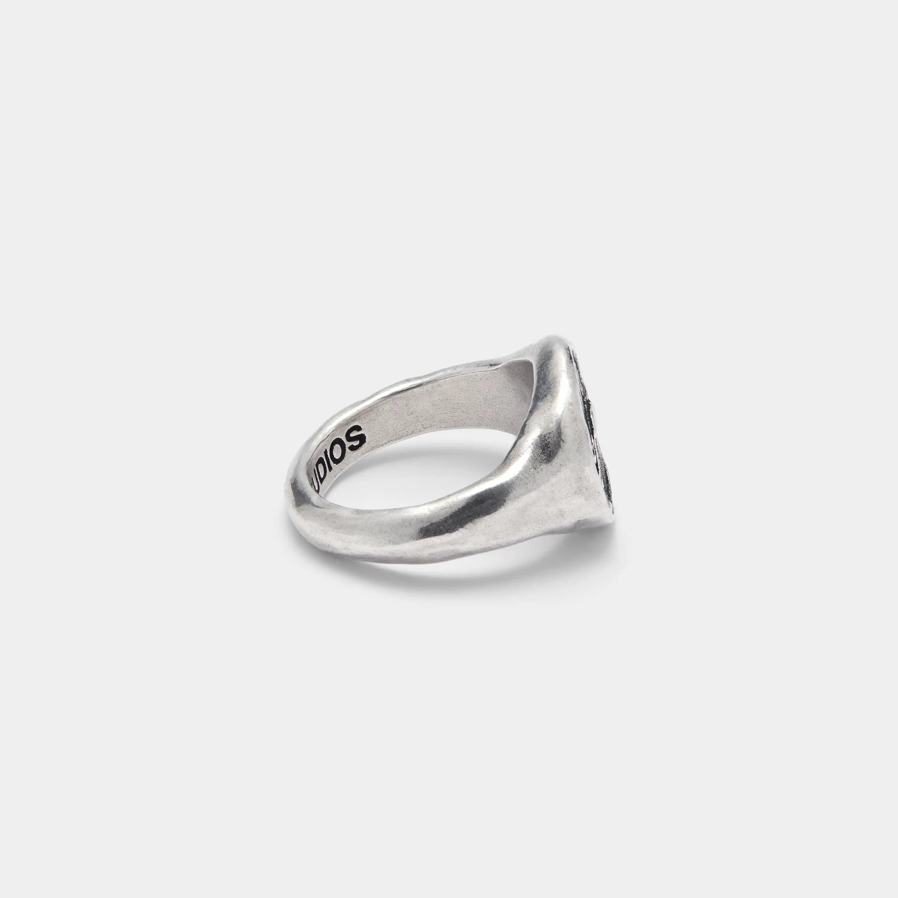 Pil Ag Ring Accesories Eme Studios