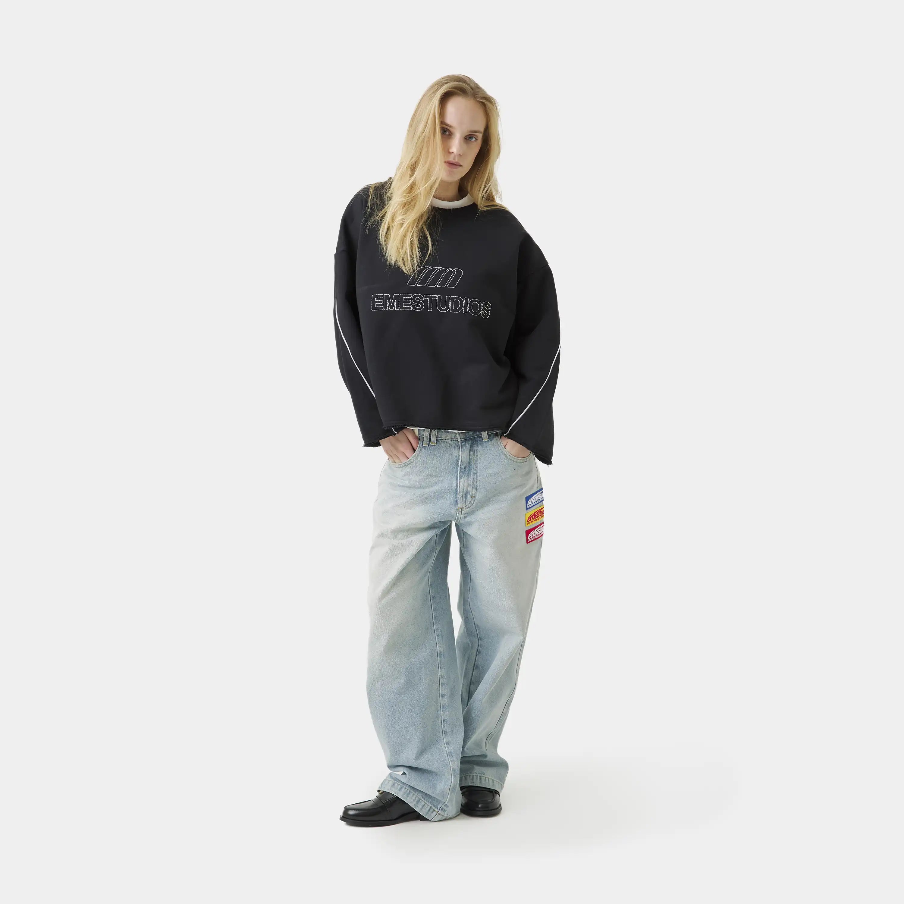 AFK Black Crewneck Sweatshirts eme