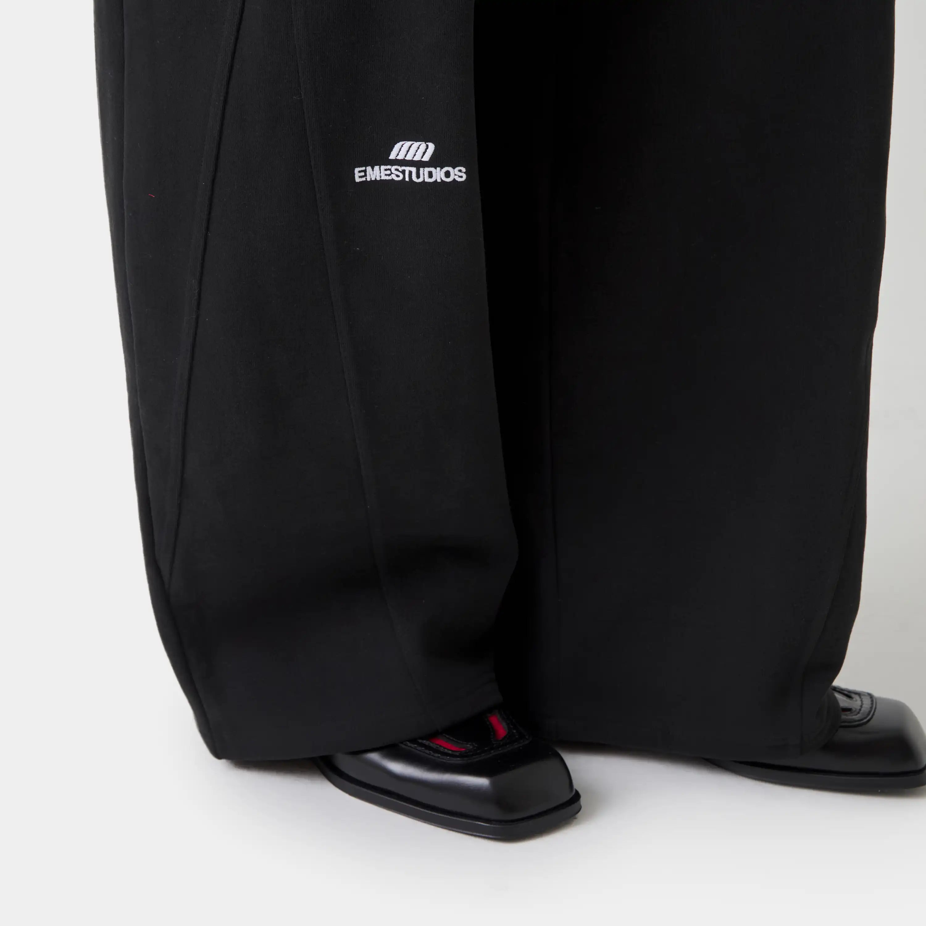 Alfa Shadow Sweatpants Pants Eme Studios