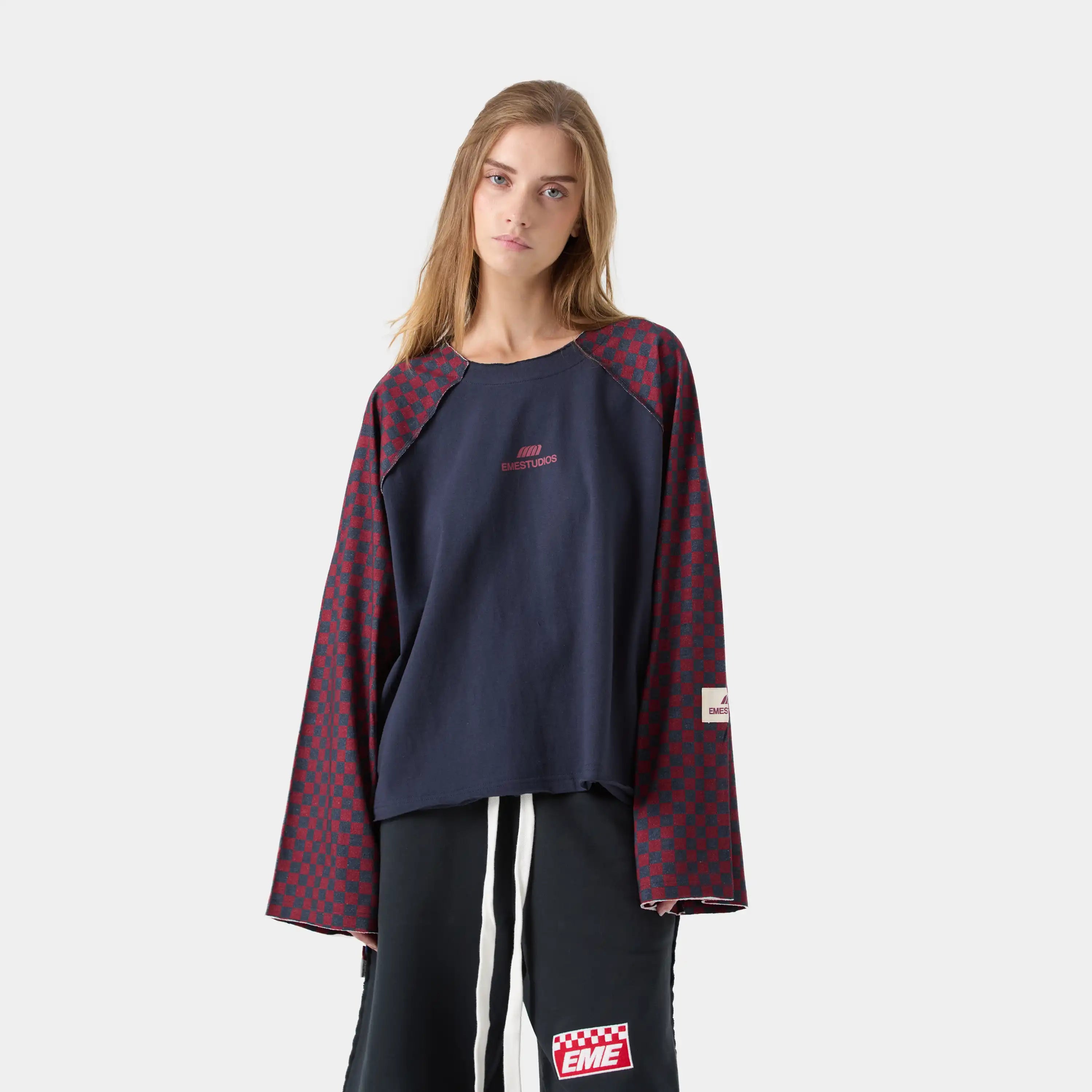 Bishop Navy Long Sleeve T-shirts eme