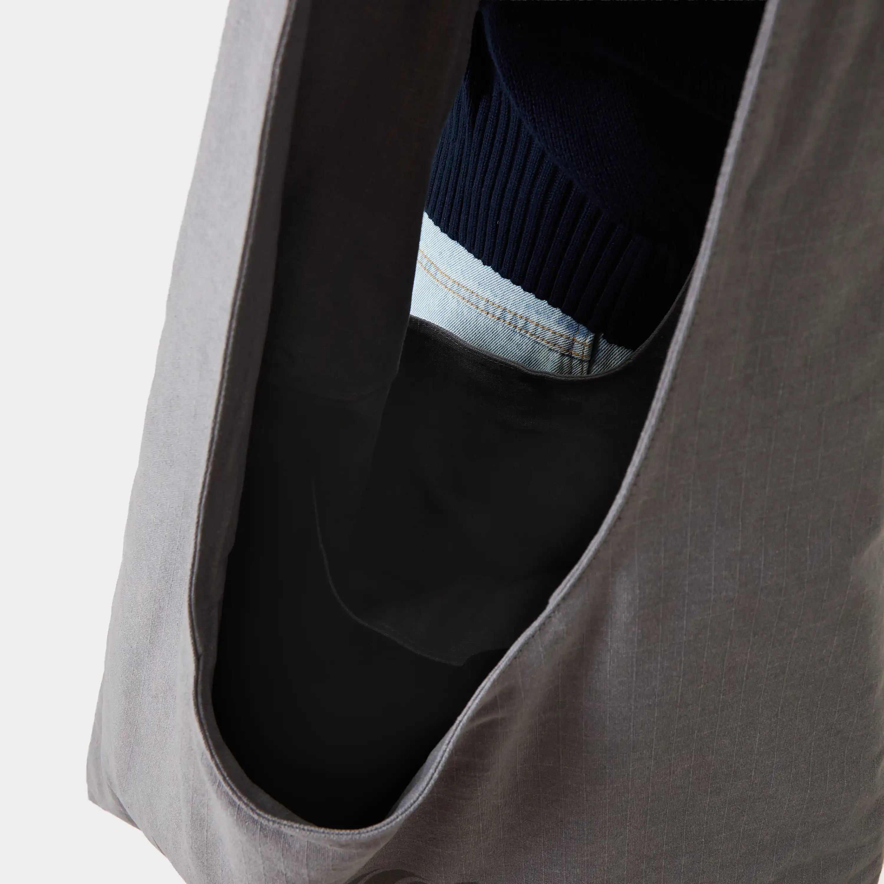 Duster Shadow Tote Bag Accesories Eme Studios