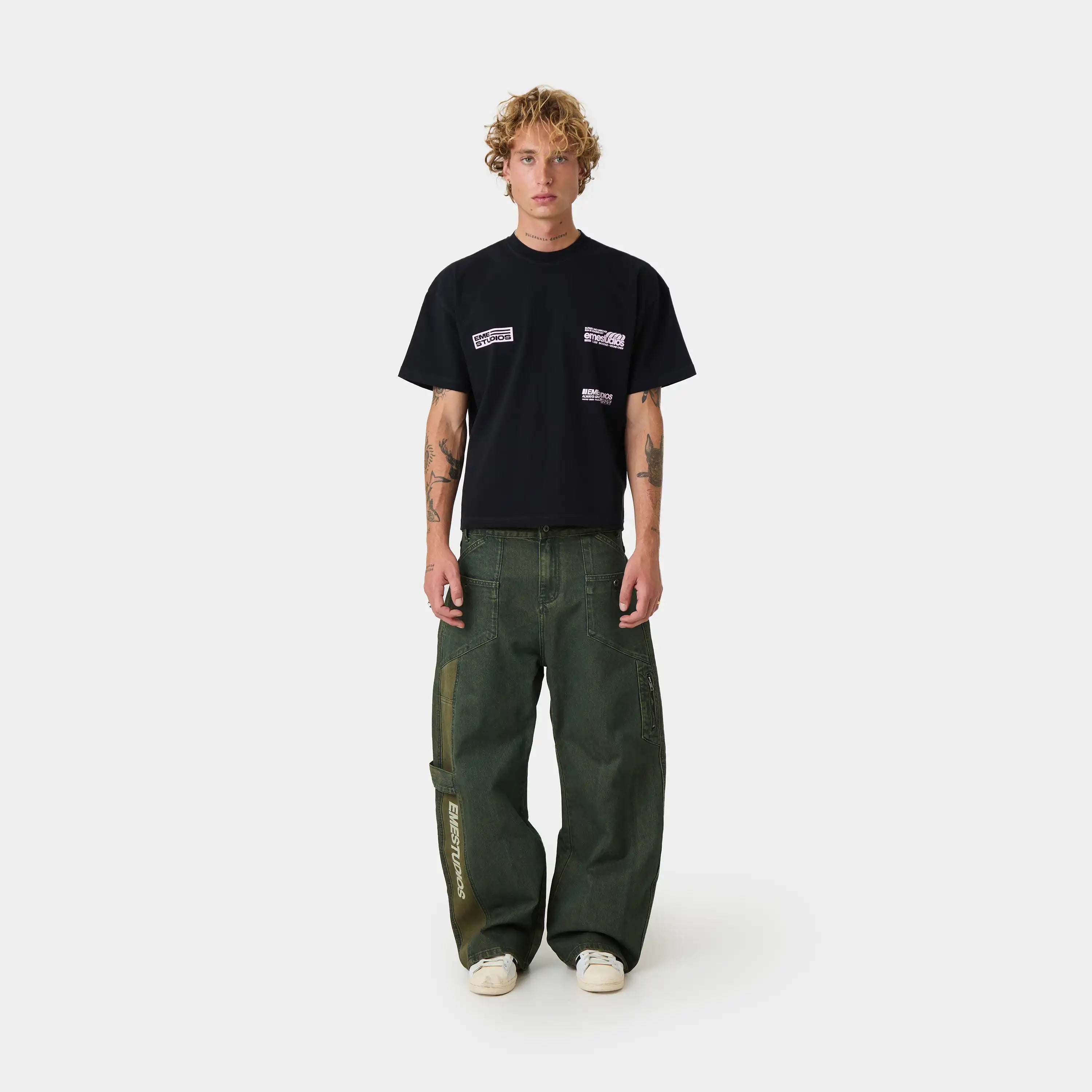 Guiete Black Oversized Tee T-shirts Eme Studios