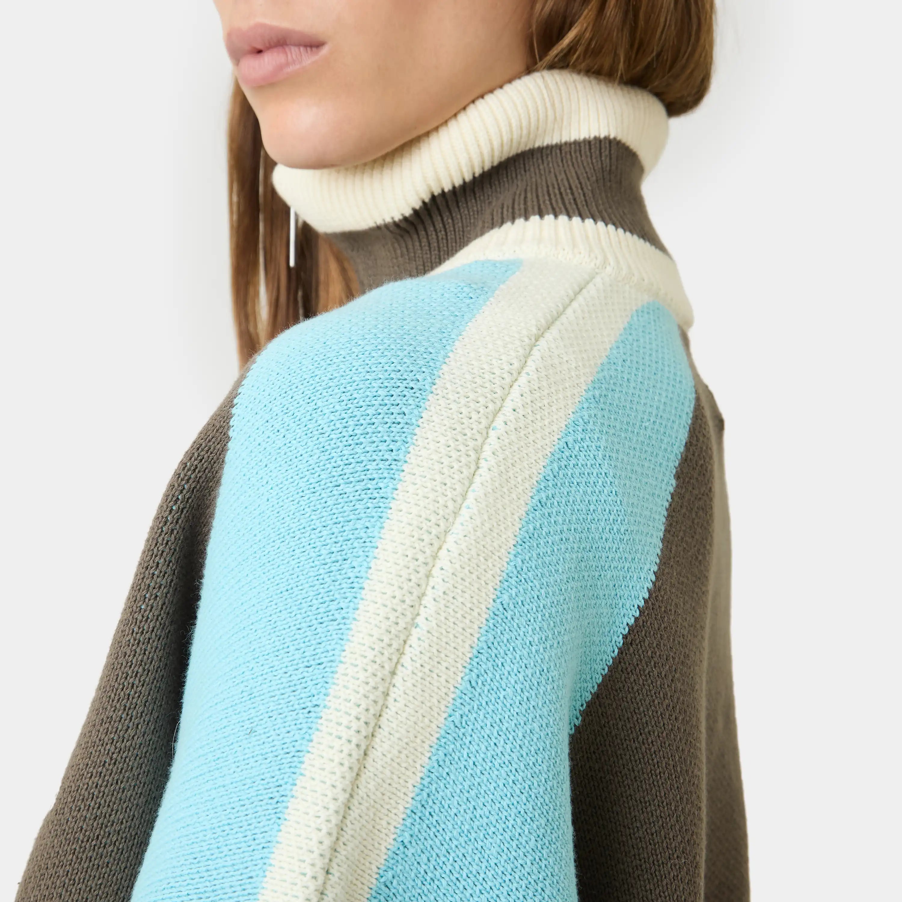 Soffy Crystal Blue Zipper Knit Knitwear Eme Studios